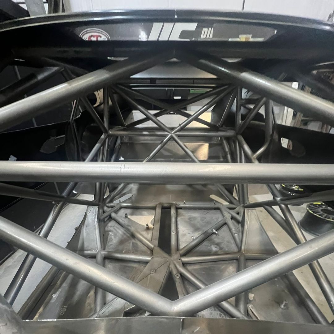 Compartimos las imágenes de los avances en el nuevo Camaro del LRD Performance:: ebarlin 05.jpg